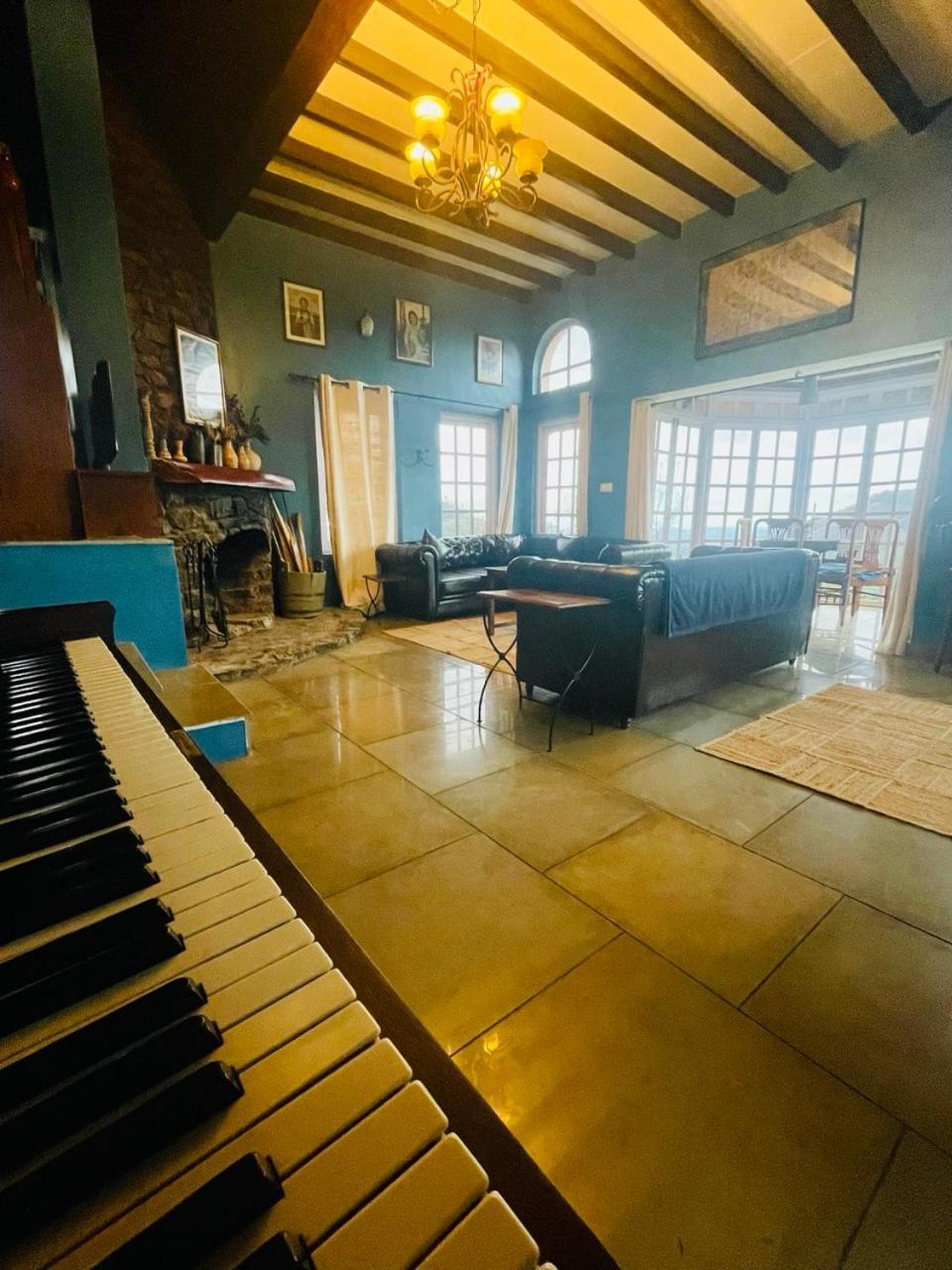 ウーティ Stumpfields Bed & Breakfast エクステリア 写真