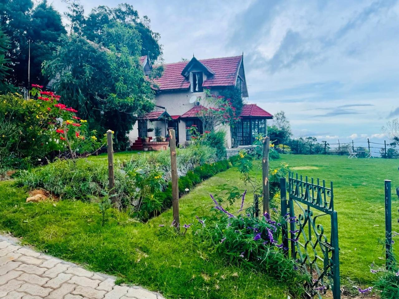ウーティ Stumpfields Bed & Breakfast エクステリア 写真