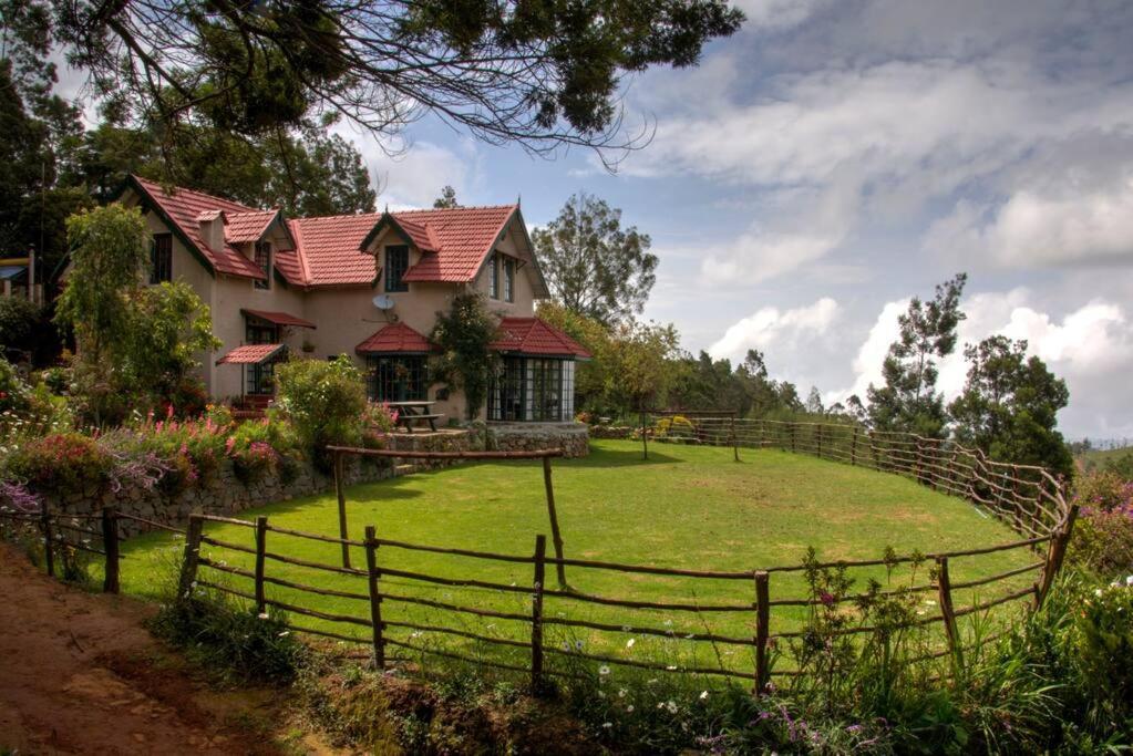 ウーティ Stumpfields Bed & Breakfast エクステリア 写真
