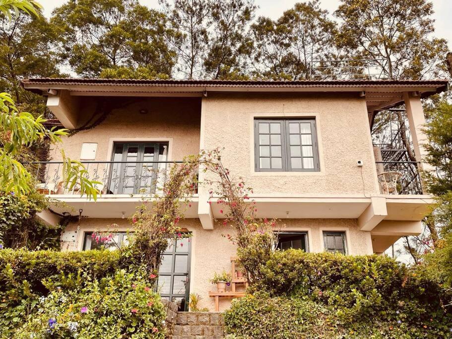 ウーティ Stumpfields Bed & Breakfast エクステリア 写真