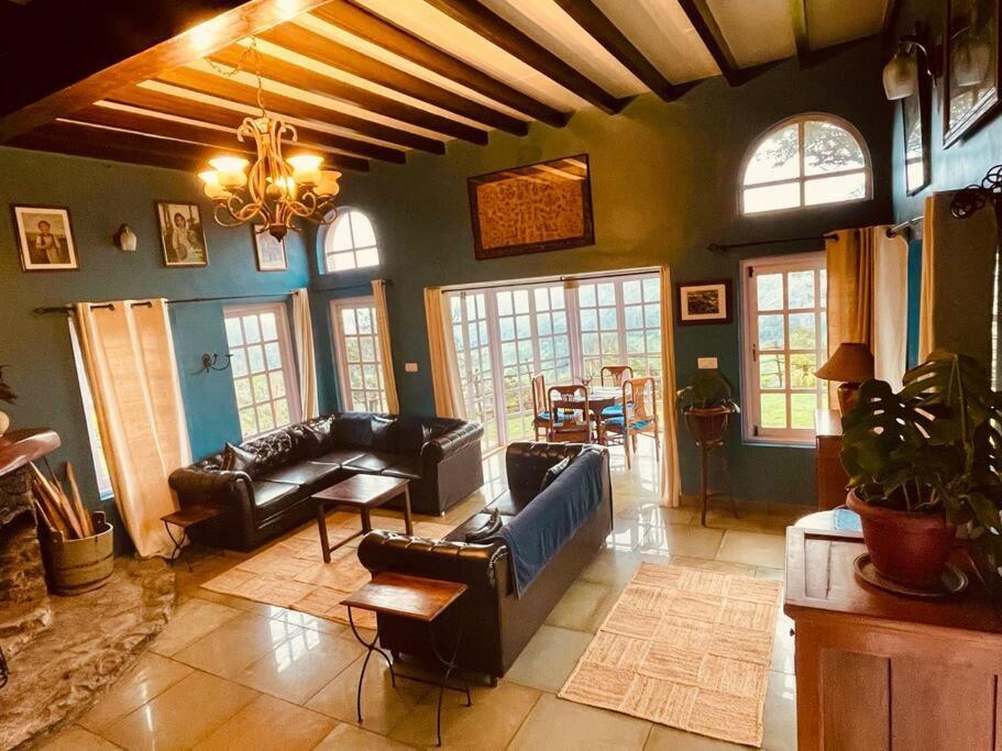 ウーティ Stumpfields Bed & Breakfast エクステリア 写真